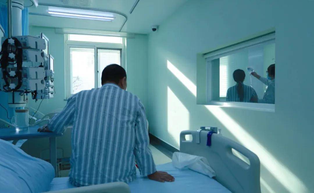 别再为中年发福焦虑!研究发现:最新研究发现:40岁后微胖才是长寿"黄金体重":有助于维持生理功能 抵御疾病人到中年,不要过度减肥了(图4)