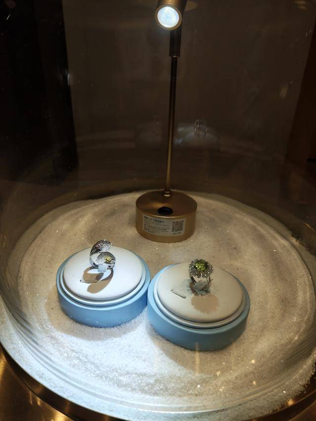 郑州培育钻石产业:签约150亿项目,产量占全国30%(图2) 郑州培育钻石产业:签约150亿项目,产量占全国30%(图2)