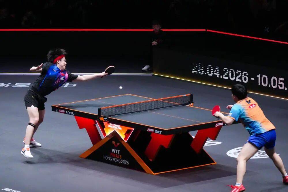 WTT总决赛：“莎头”首战告捷 王楚钦男单逆转