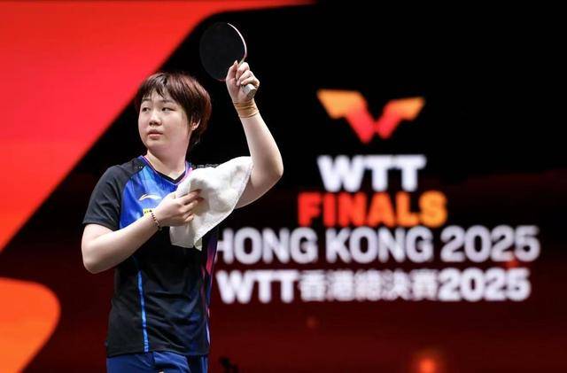 WTT香港总决赛：绝了！孙颖莎/王楚钦全程“零交流”赢下世界第一的队友