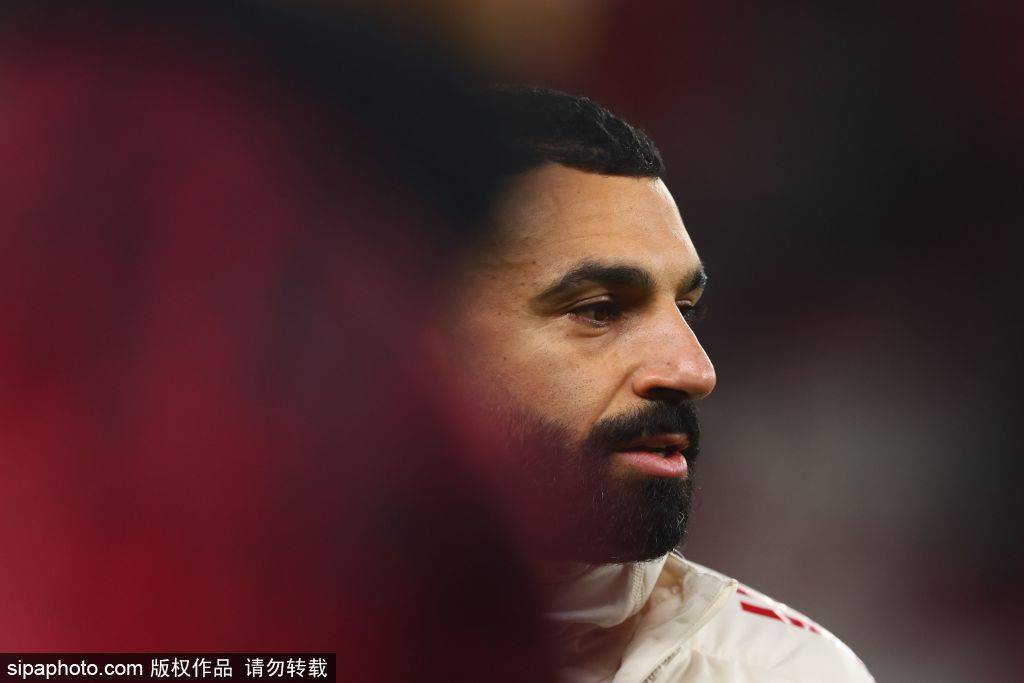 最后机会！斯洛特：今天会和萨拉赫谈谈，结果将决定明天的名单 