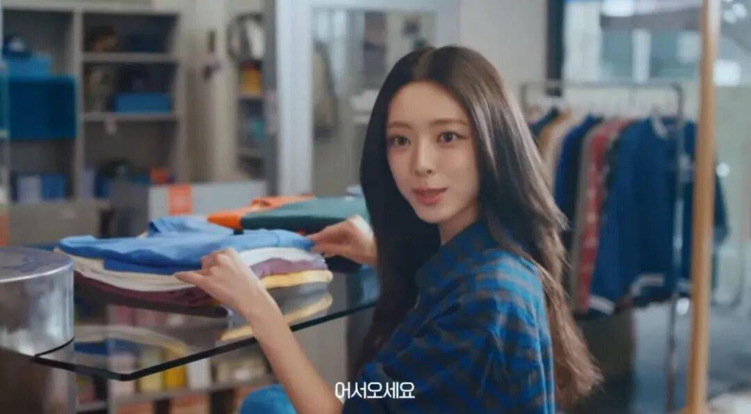 知名女团爱豆首次演技挑战引关注,网友观点两极分化褒贬不一! 插图2 知名女团爱豆首次演技挑战引关注,网友观点两极分化褒贬不一! 插图2