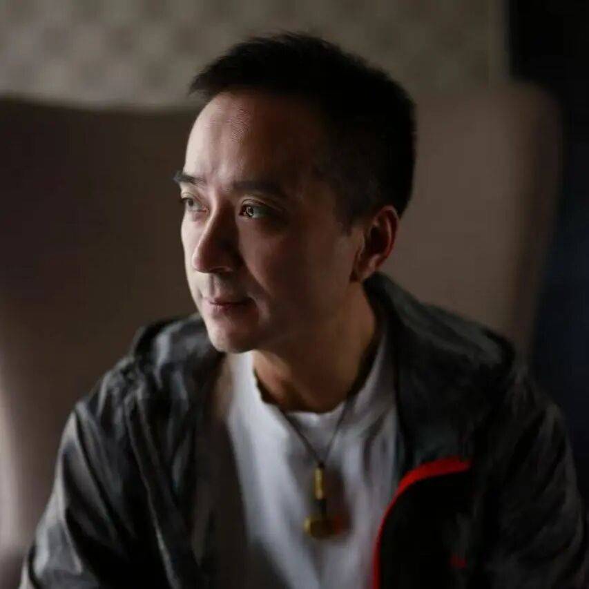 金锋知名配音演员电影《了不起的盖茨比》尼克配音韩旭青年爵士盖琴