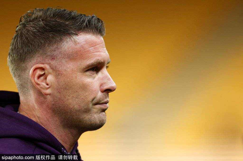 曼联对阵伯恩茅斯:阿莫林的阵型调整与战术思考