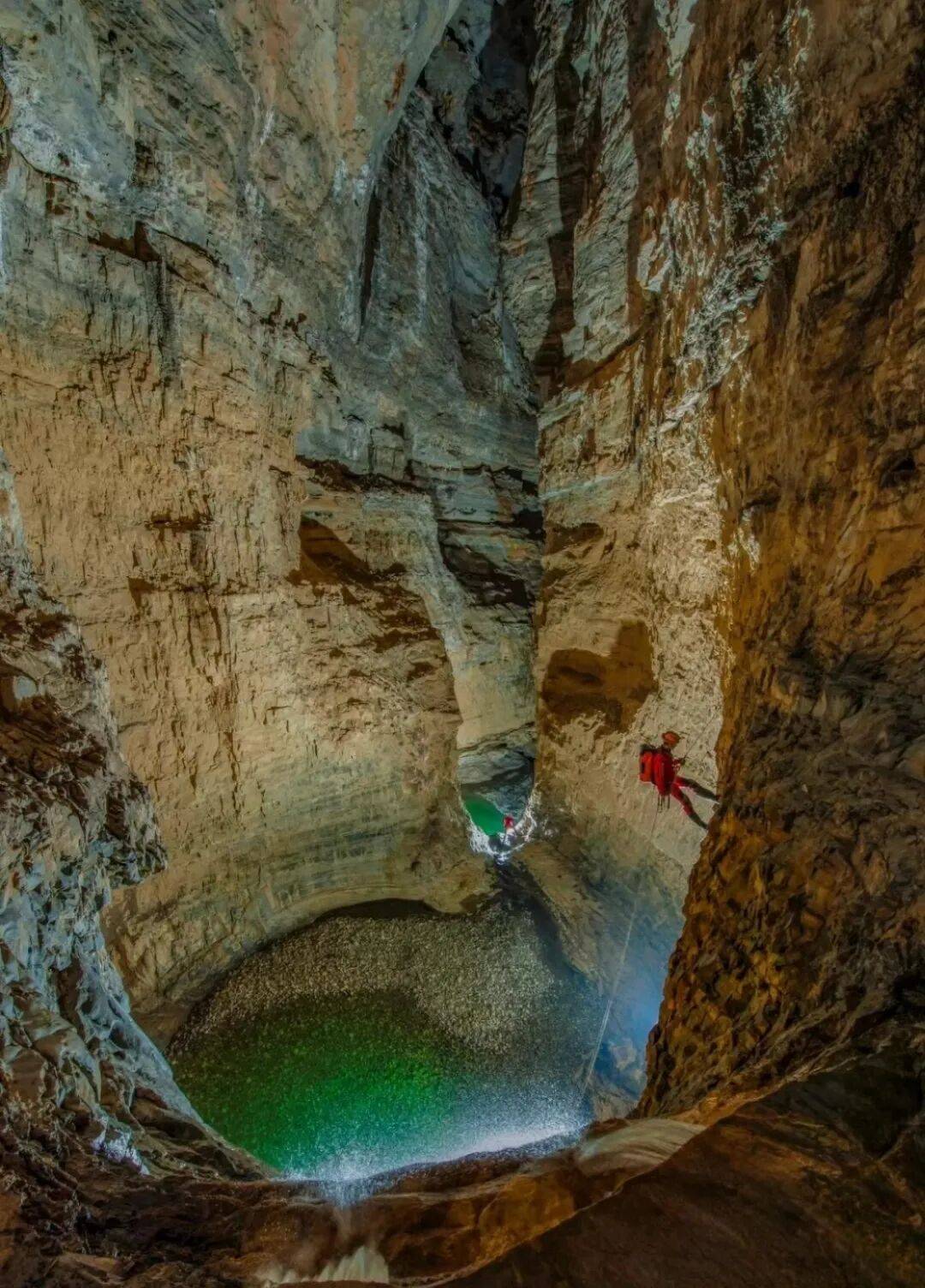three打卡贵州山野户外度假之旅checking in on a guizhou mountain
