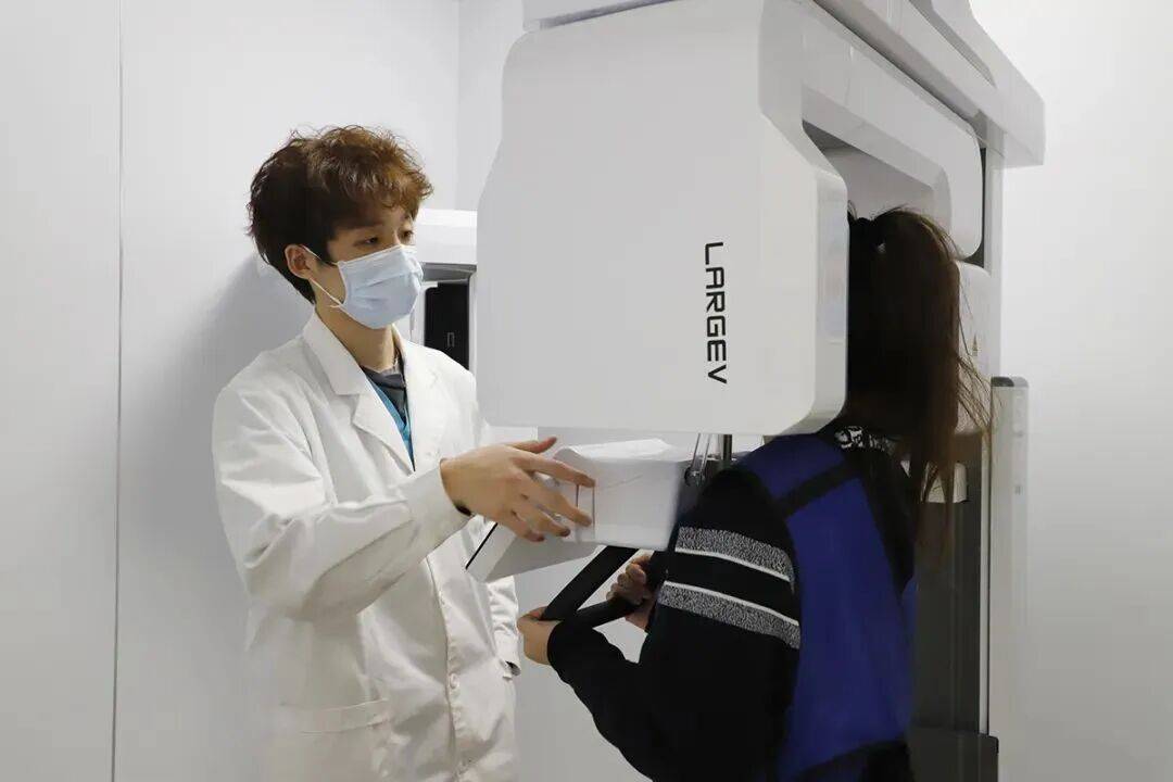 北京大学口腔医院全程代诊含挂号疫苗接种按时协助,全程不耽误的简单介绍 北京大学口腔医院全程代诊含挂号疫苗接种按时协助,全程不耽误的简单介绍