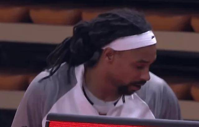 广东半场险胜广州！萨林杰轰20分，张文逸+双小外迷失，徐杰太稳