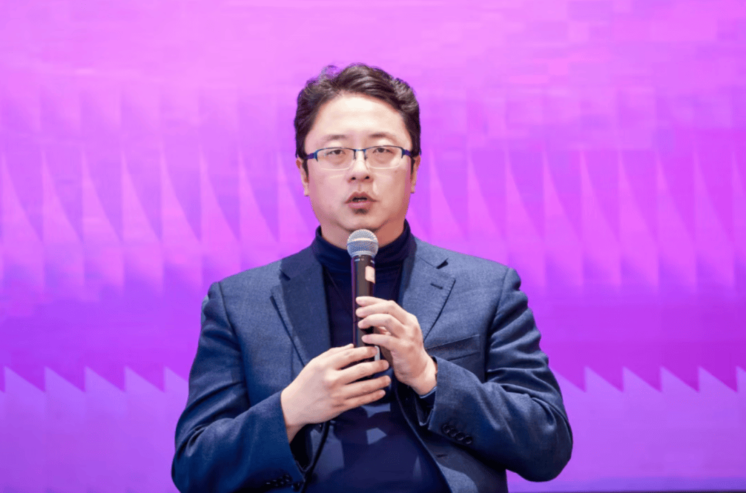 清华百川楼挂牌启用后，就地圆桌开聊AI医疗