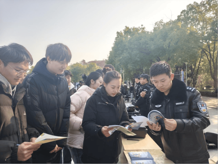 "孝警阿特"亲授!