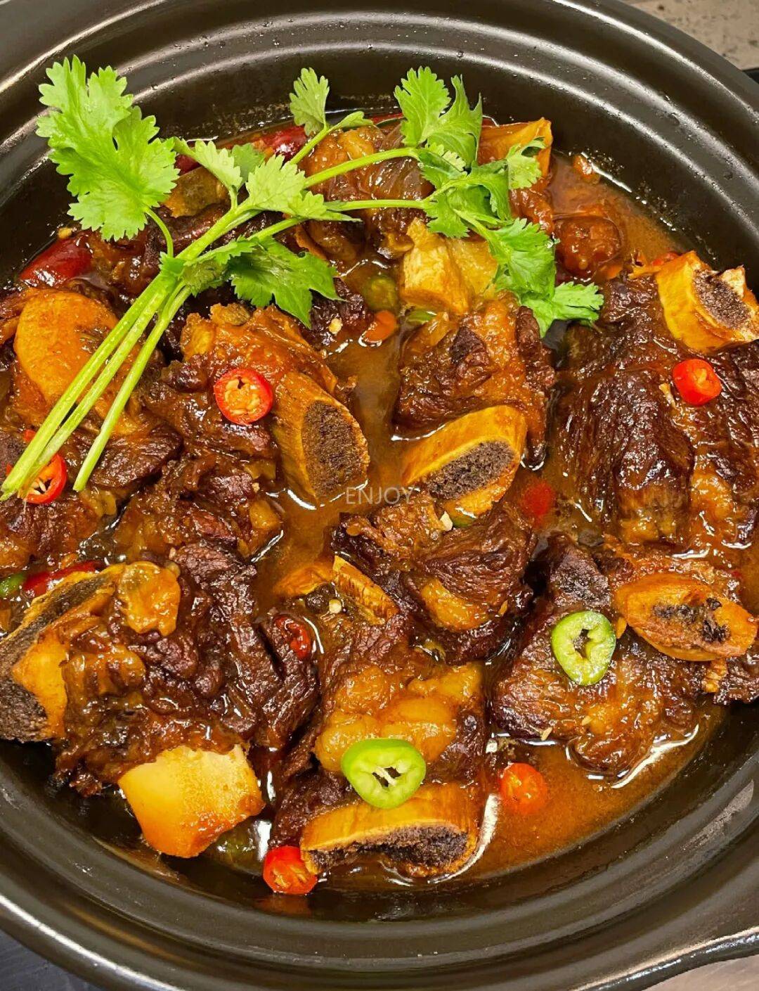 澳洲安格斯牛种肉质嫩中带韧口味纯正