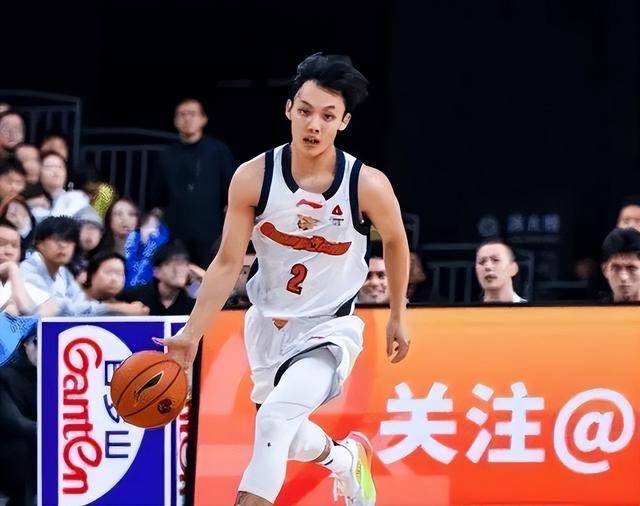 广东队惨败给北京北汽！徐杰被周琦撞伤，检查结果出来了