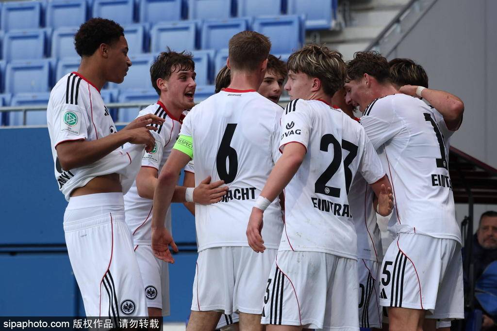 巴塞罗那：足球的永恒魅力