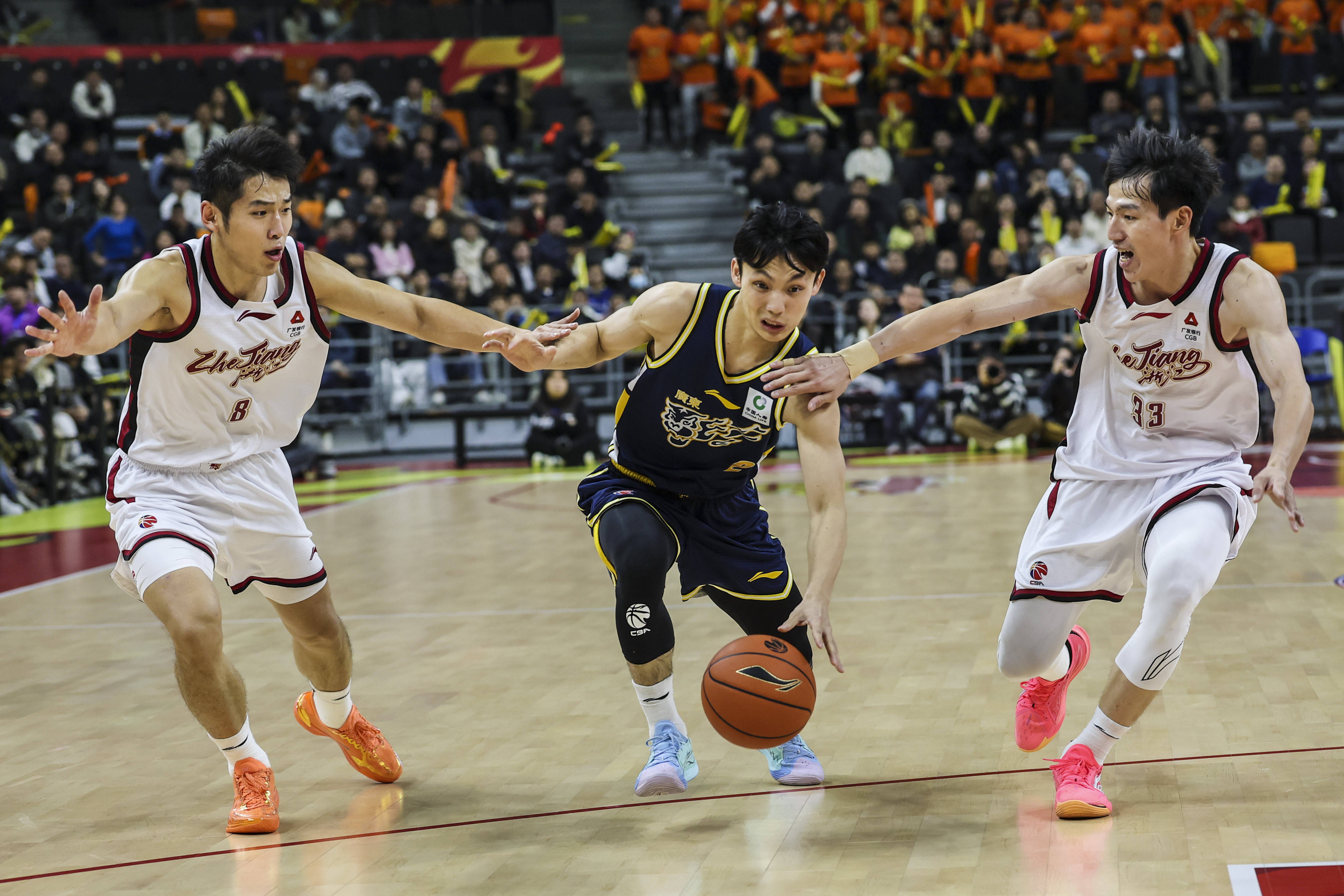 （体育）篮球——CBA常规赛：广东东阳光CBA盘口与数据深度__今日盘口分析·大小分策略·球队档案不敌浙江稠州金租