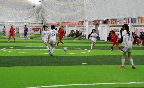 桦川“冰超”女子青少年足球联赛点燃冬日激情