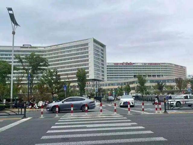 女子胃病被建议做心脏微创手术身亡 家属称南通