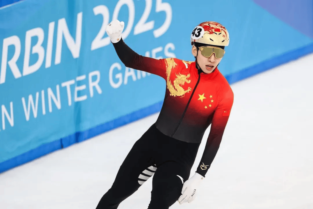 足球直播-NBA直播_英超_世界杯体育【超清在线观看】冬奥前瞻｜时隔8年再战冬奥！林孝埈和中国短道一起滑向米兰