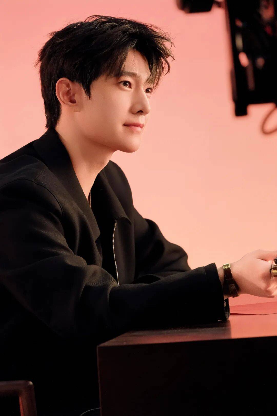 美嘉网红圈选妃？杨洋约富家女？张凌赫王楚然恋情？邓莎婚后aa？姨太问答