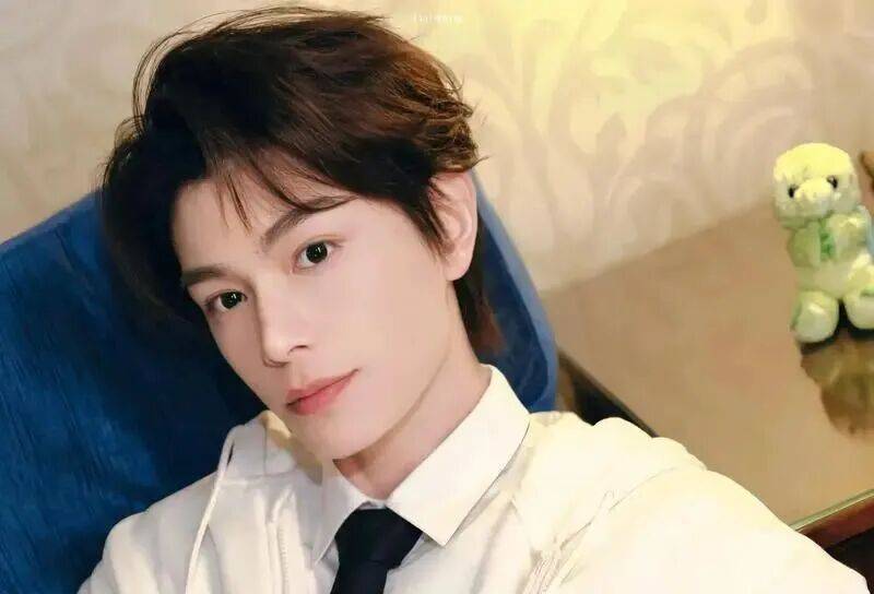 【2026.1.24】影视寒冬先砍女明星片酬？磕过秦霄贤和孟子义？丁禹兮家也挺有钱来？张L赫王楚然没谈？任国超吻戏？