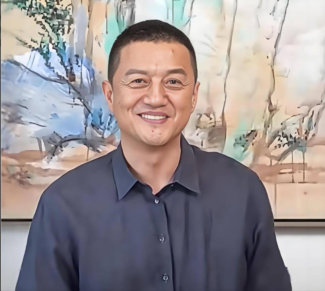 原创            李亚鹏亲口承认债务还清！曾卖房填坑，直播卖茶具年销3亿，弹幕刷屏“不容易”