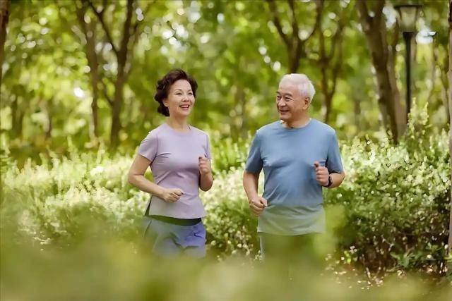 医生再次提醒：现在开始，75岁以上长者请提前做好这6项生活准备