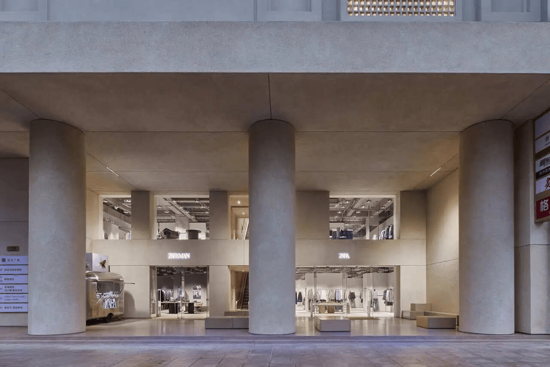 上海南京东路ZARA旗舰店焕新 “马年律