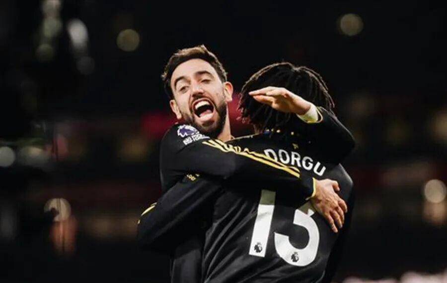 欧冠0-3惨案引爆连环劫！曼联新帅竟要“捡漏”上位？