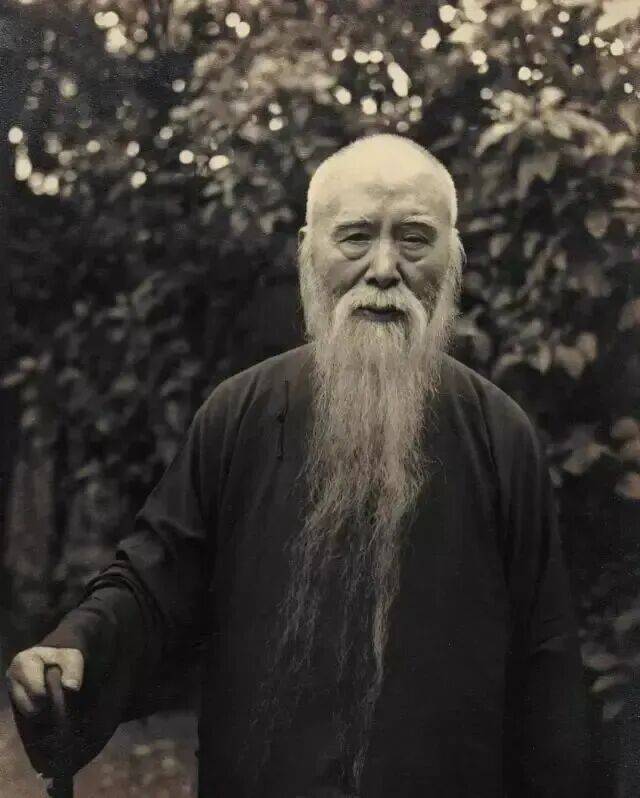 巨匠文选｜于右任：写字无死笔，一有死笔，就不可医治了