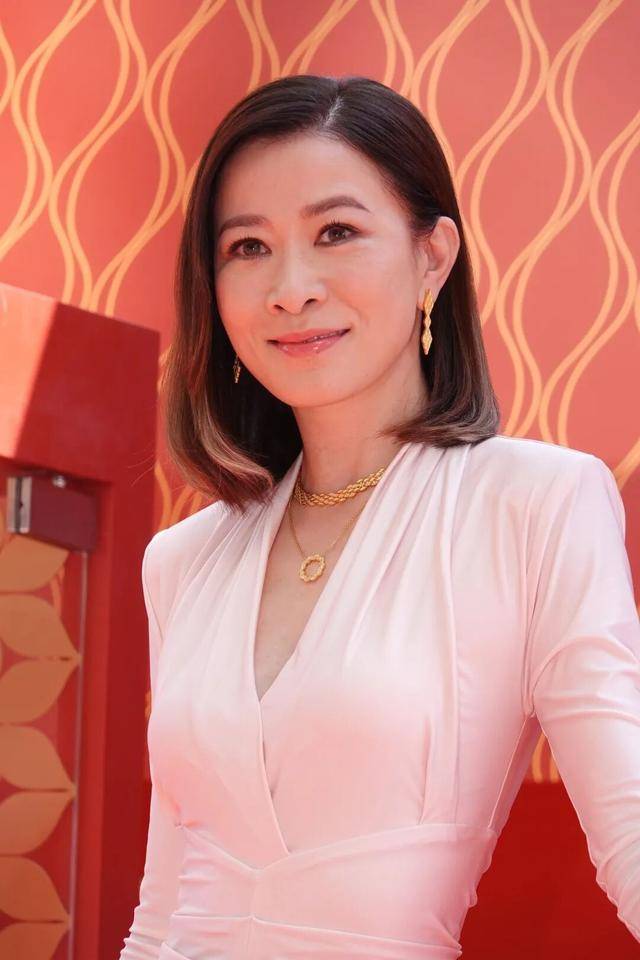 演员佘诗曼回应2亿身家传闻