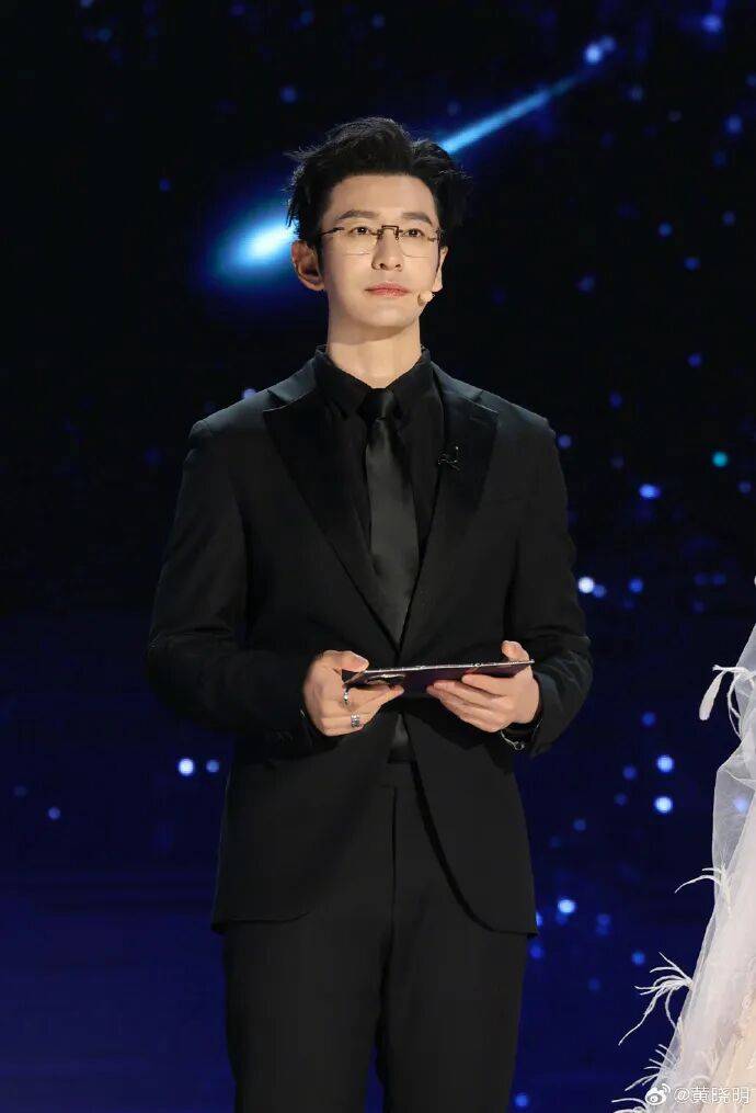 黄晓明在人民日报发文