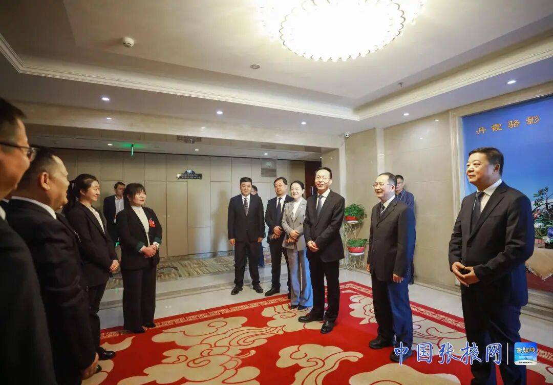 张文生看望出席张掖市第五届人民代表大会第五次会议的人大代表