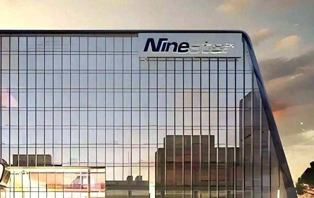 造不出就直接买下来！中国企业斥资260亿吞掉美国巨头，太解气了