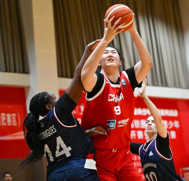 教学热身赛：中国女篮85