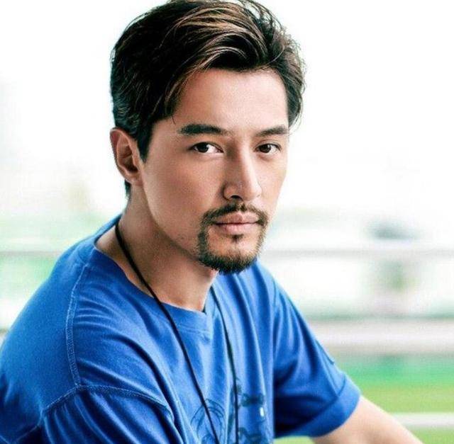 多年前,张冕为护胡歌离世,胡歌许诺赡养其父母,如今做到了吗_承诺_事业_时间