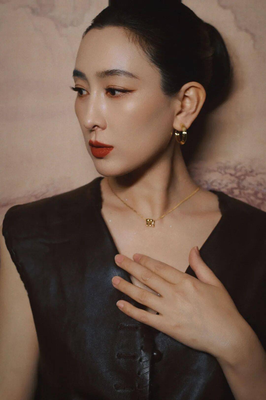 马苏专访|《成何体统》中最过瘾的是太后的台词封面图