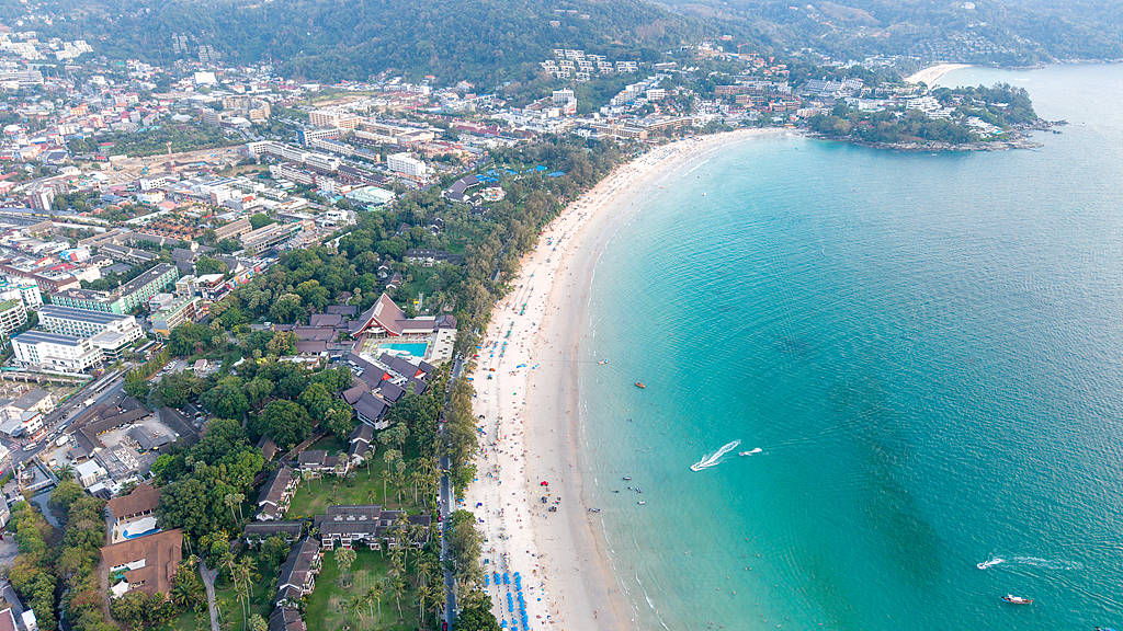 避开日本，中国游客推动泰国旅游业复苏-华闻时空
