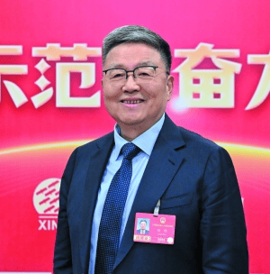 全国人大代表、中国工程院院士肖伟： “工业智能大模型”给中药插上AI翅膀