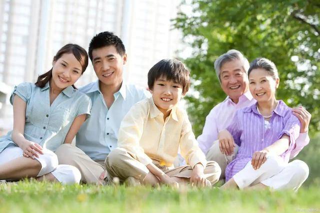只考虑独生子！中国相亲市场最疯现状：独生、非独生子女不通婚_家庭_养老_压力