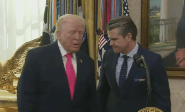 特朗普：赫格塞思对和解不感兴趣，只想打仗