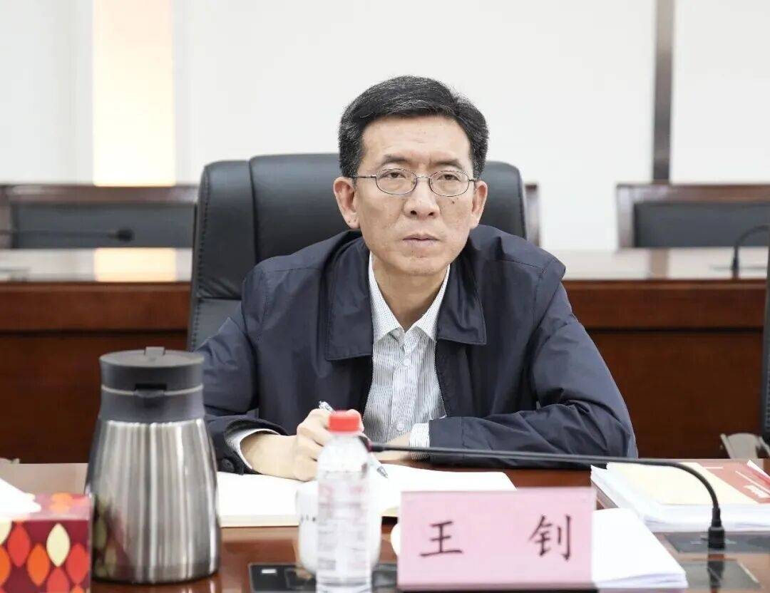 王钊任浙江省副省长