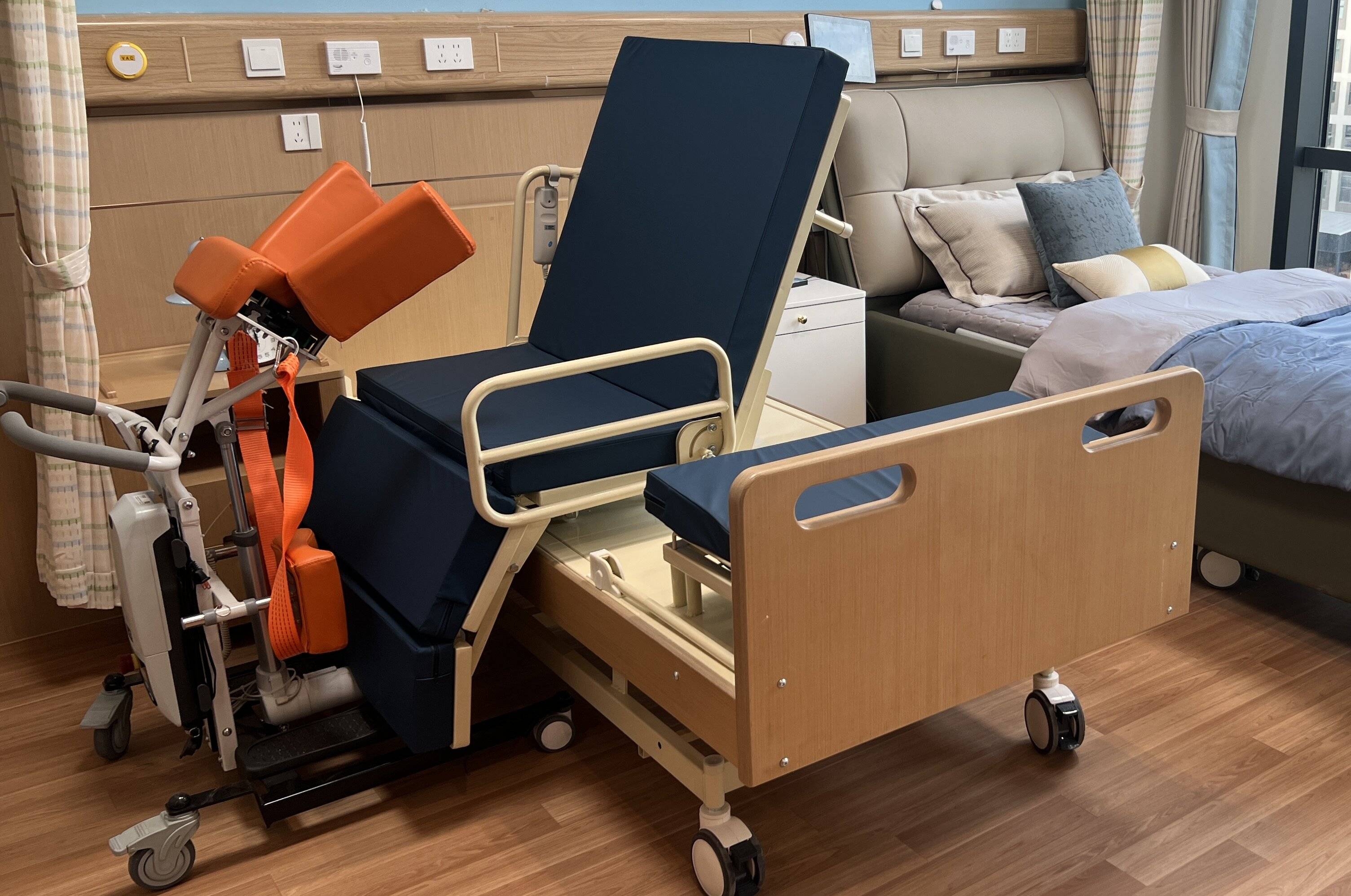 什么牌子的护理床好闲谈电动护理床哪个牌子适合老人，长期使用选哪个比较靠谱_https://www.jmylbn.com_新闻资讯_第3张