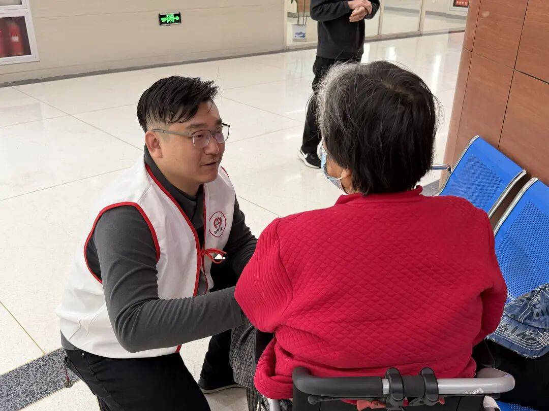 博爱医院老年人看病代挂号一对一专属陪诊，全程守护就医路的简单介绍
