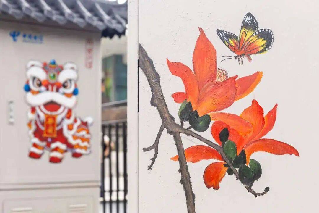 广州环卫工在街头电箱画画火出圈！当事人回应：小时候因动漫爱上画画
