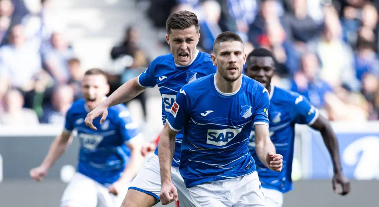 2-22-2！德甲也疯狂：两大黑马狂飙，争四乱了：药厂争欧冠资格陷被动