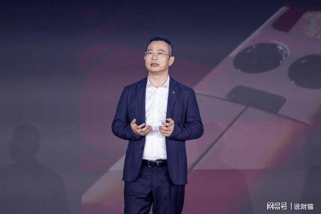 中国第一台！芯片设计100%国产化的新能源汽车来了(图1)