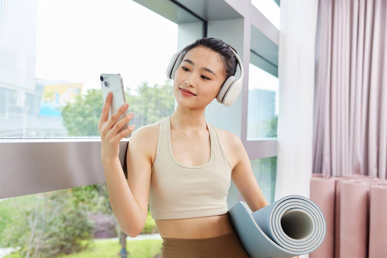 奥运冠军程文涛代言的露卡菲娅眼霜：真能&qu