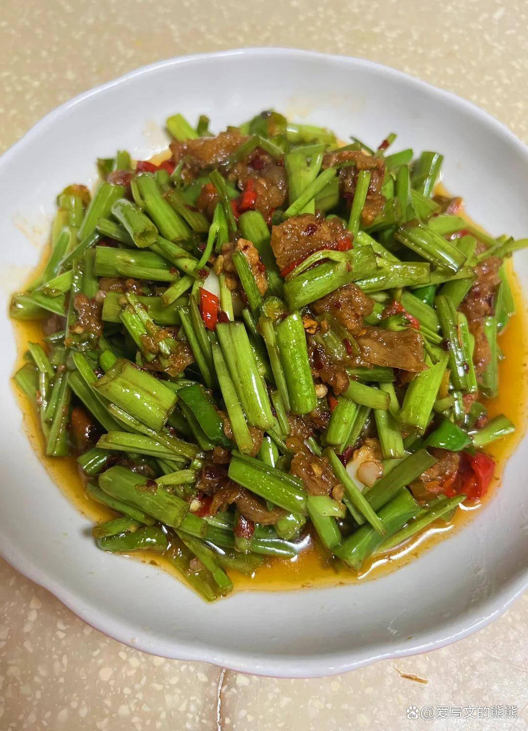 原创            夏天，使劲吃这菜，一通便排毒，二降火，三增免疫，你可别不懂吃！