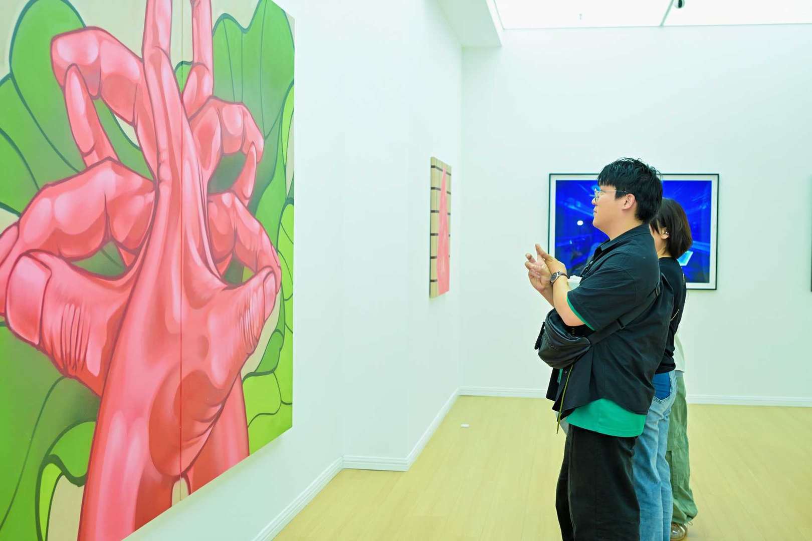 从街头走进画廊：“野性的痕迹”涂鸦艺术邀请展成都开幕