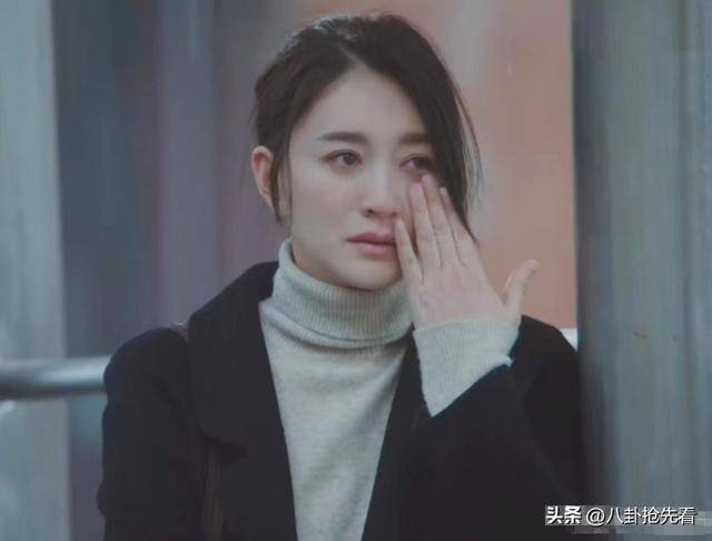 原创            5亿终成空话！两次流产，50岁坚持丁克的李小冉，已放低身段赚钱