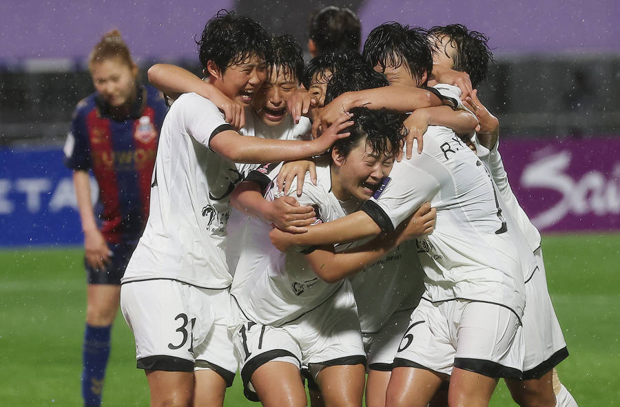 时隔七年半朝鲜运动员入境韩国参赛,我故乡女足逆转水原女足闯入亚冠决赛