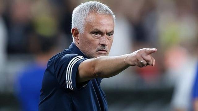 穆帅回归皇马首签悬念：利马转会风云